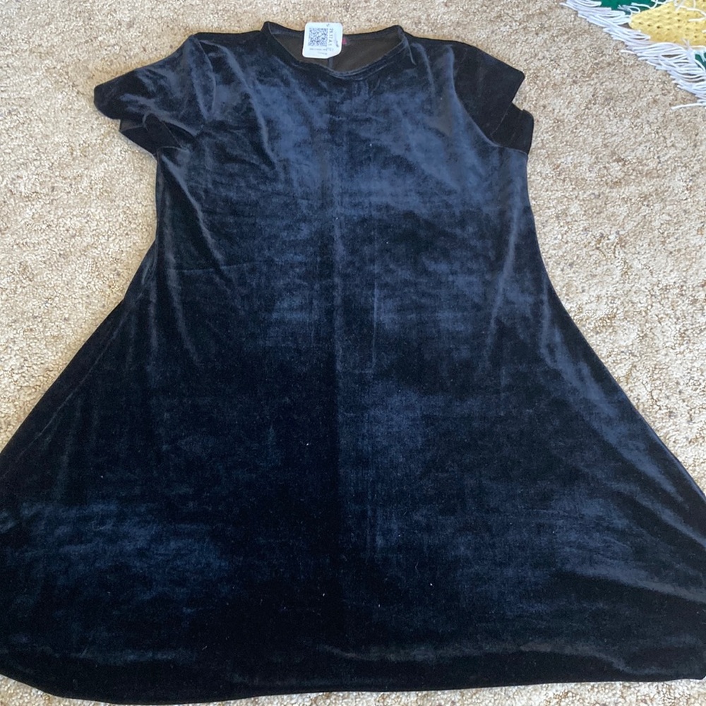 New but with no tag Black Dress